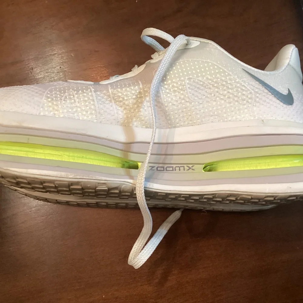 NIKE VOMERO PREMIUM MENS 10.5 - Picture 6 of 13